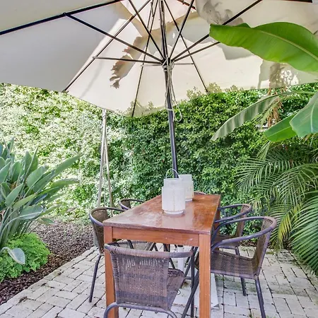 White And Light House Semesterbostad *