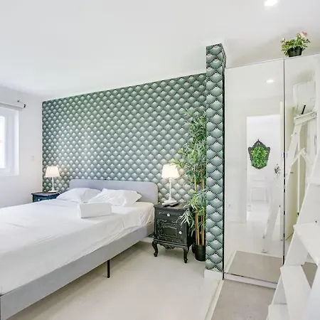 White And Light House Semesterbostad *