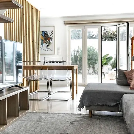 White And Light House Semesterbostad *