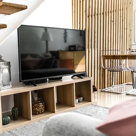 White And Light House * Costa de Caparica